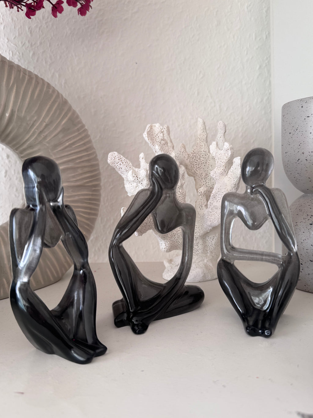 Decorative Fire Pit Figurine Set – Set of 4