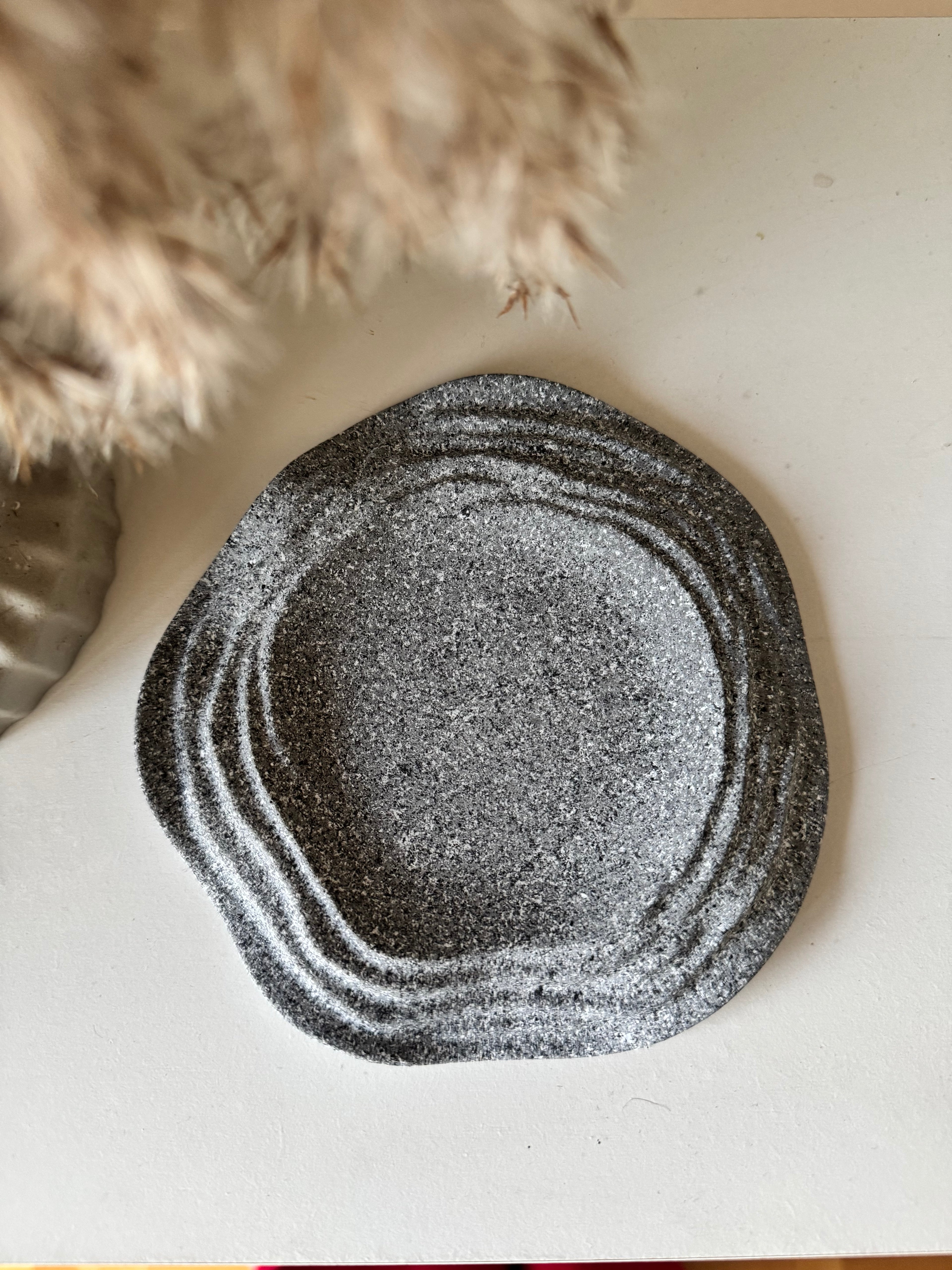 Wave Circle Harmony Tray