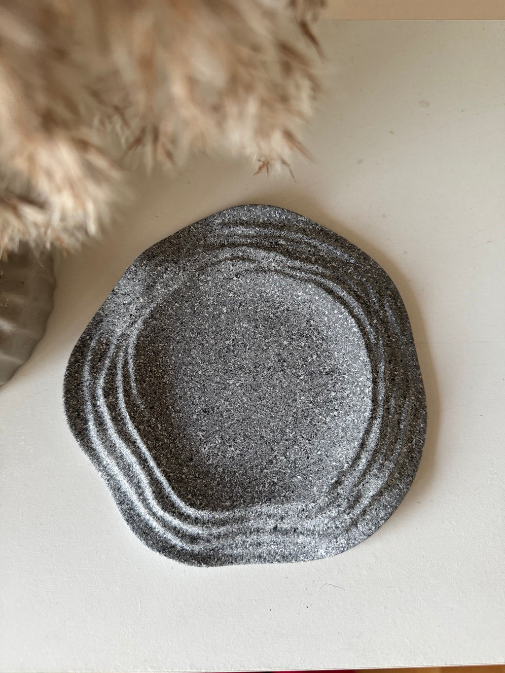 Wave Circle Harmony Tray
