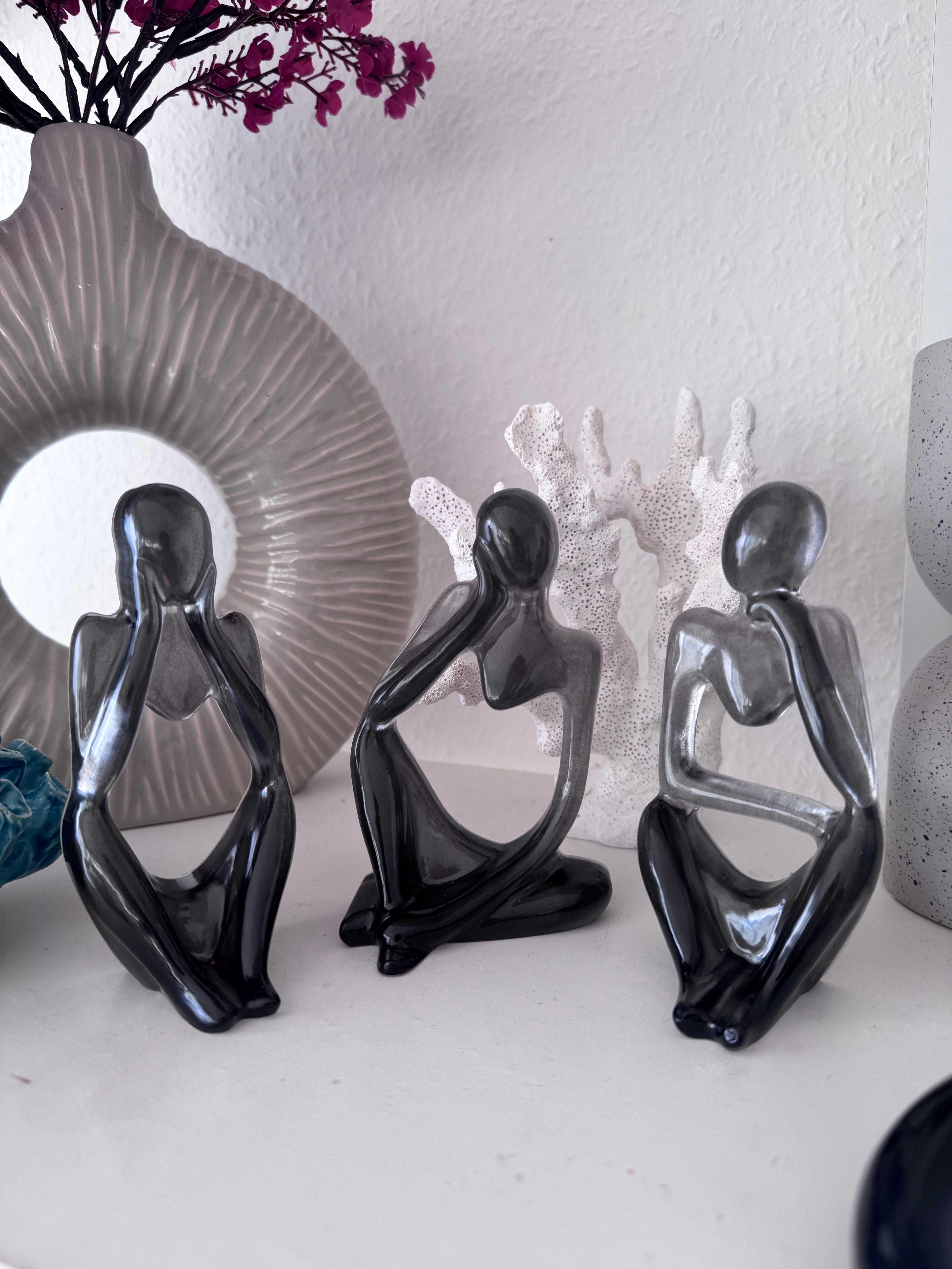 Decorative Fire Pit Figurine Set – Set of 4