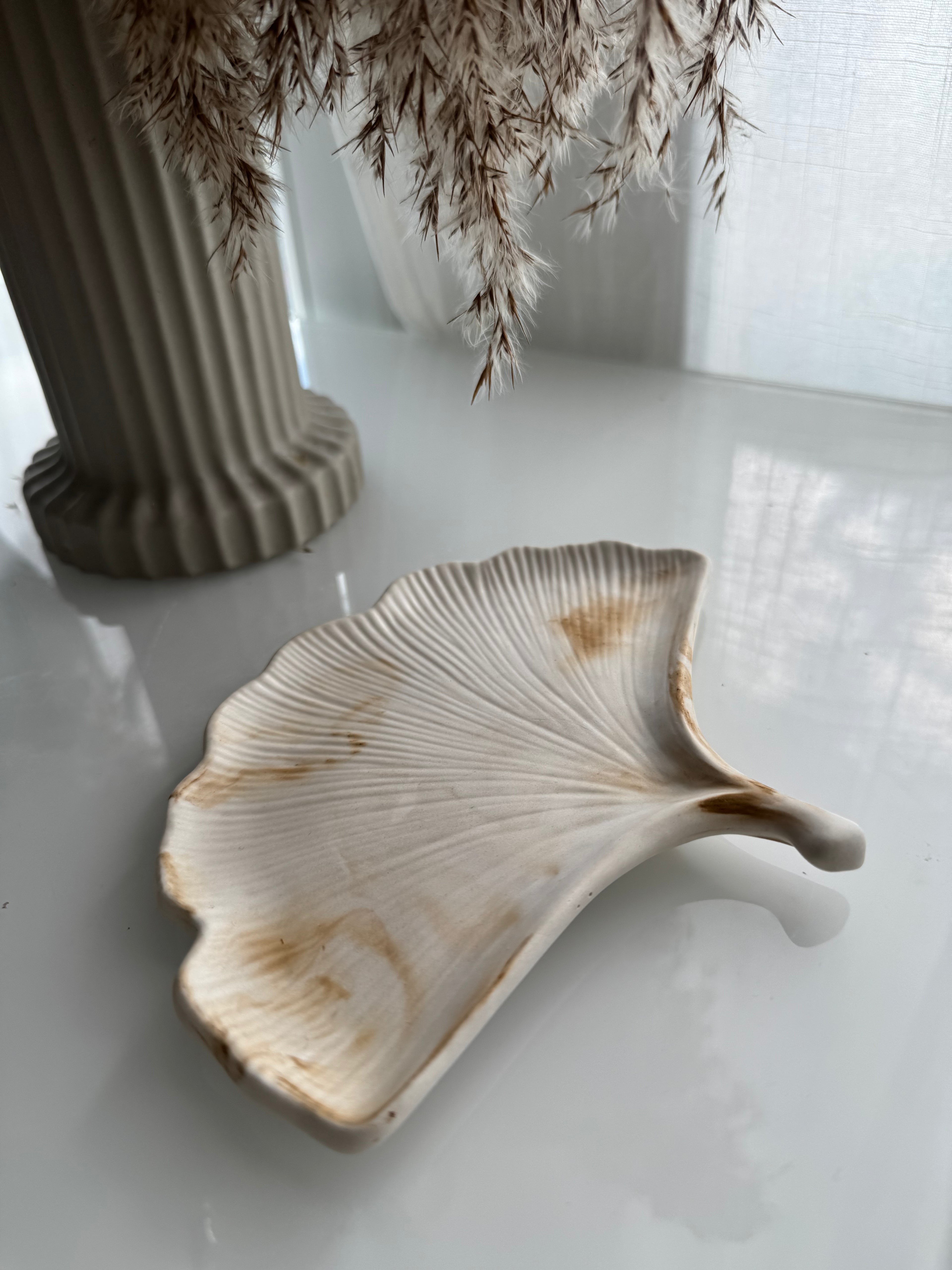 Genko Leaf Decorative Tray