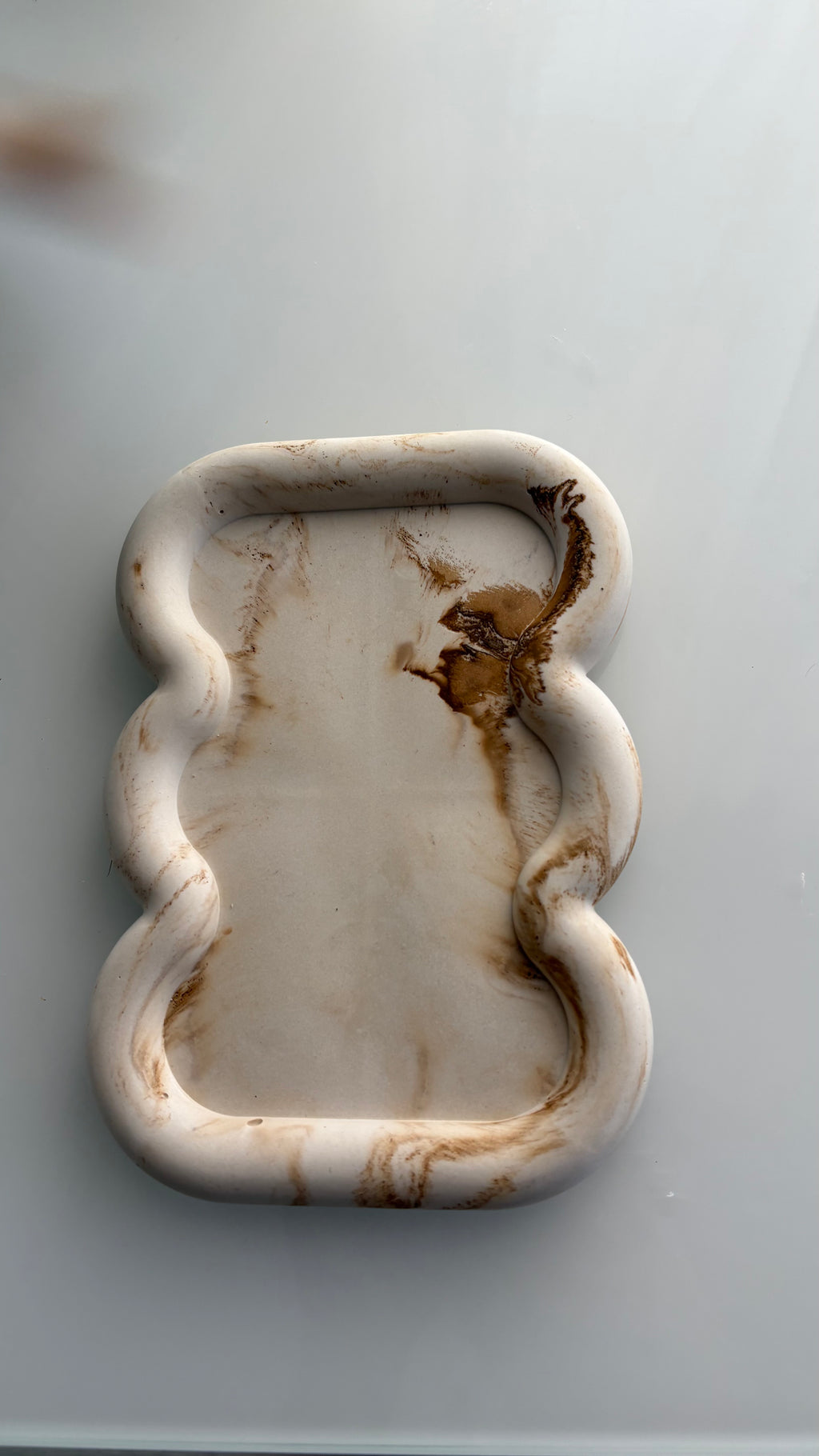 Wave Edge Decorative Plate