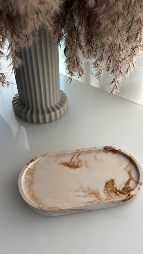 Classic Oval Display Tray