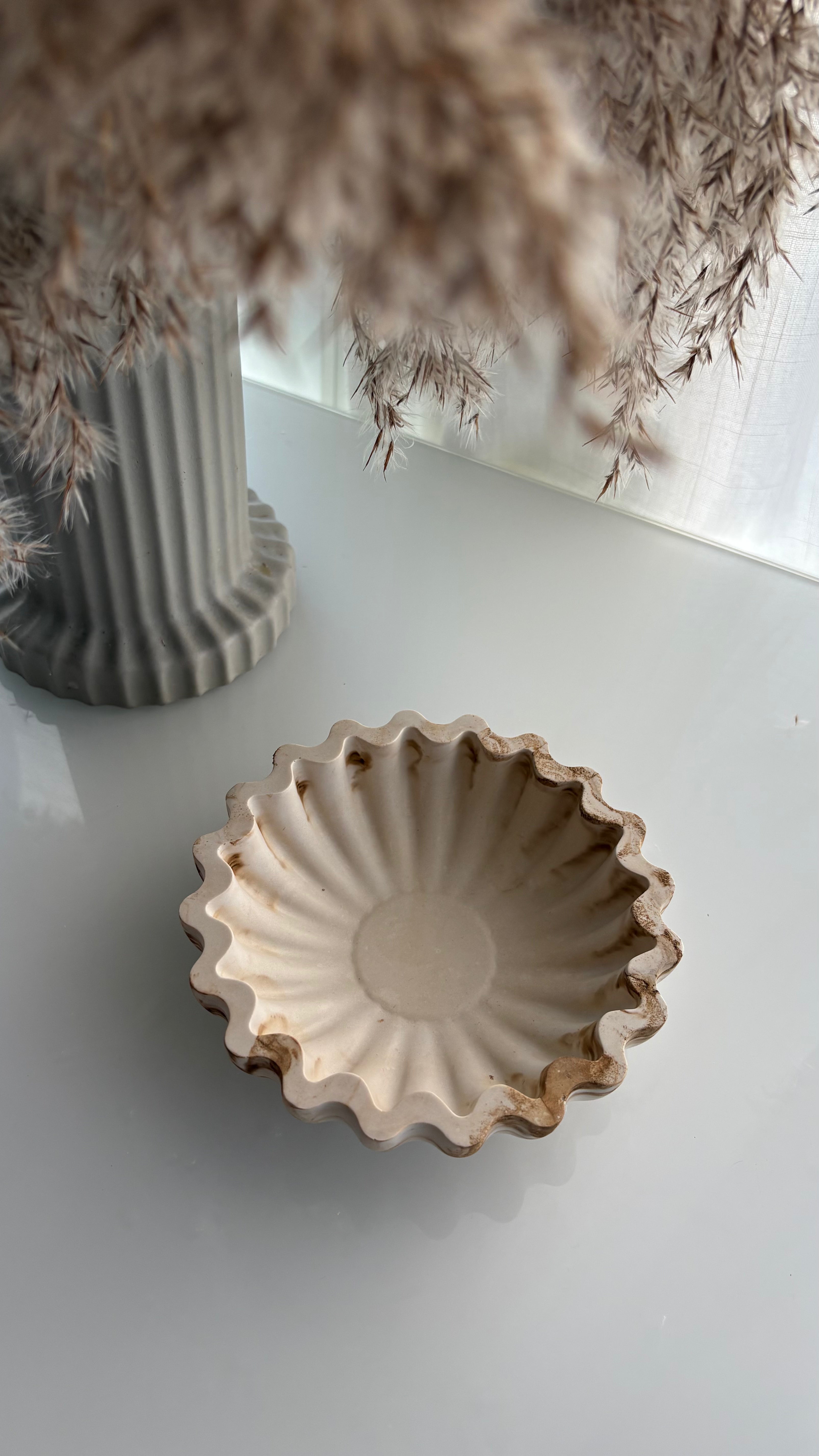 Origami Wave Lace Dish Plate