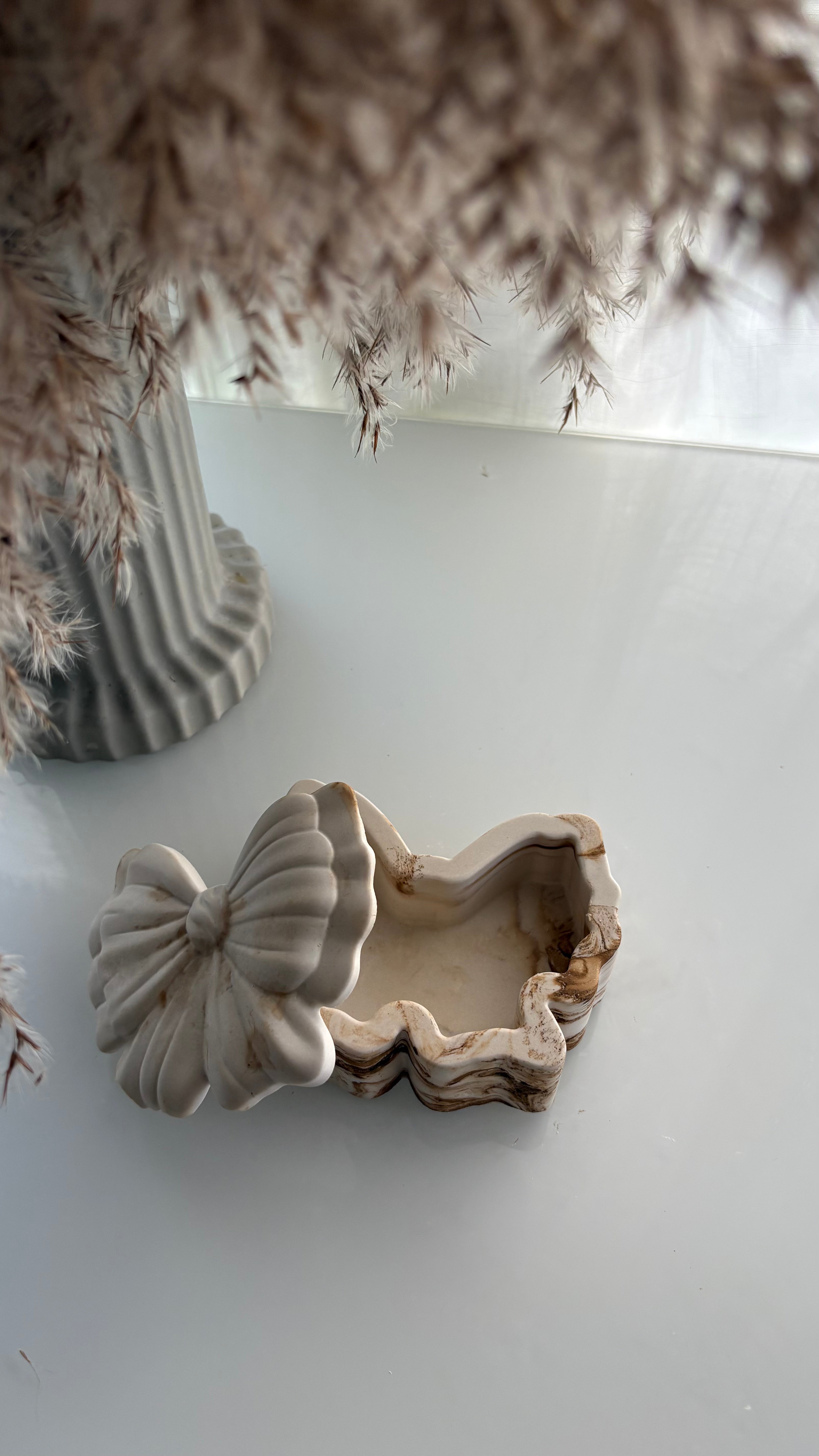 Bow Knot Storage Box